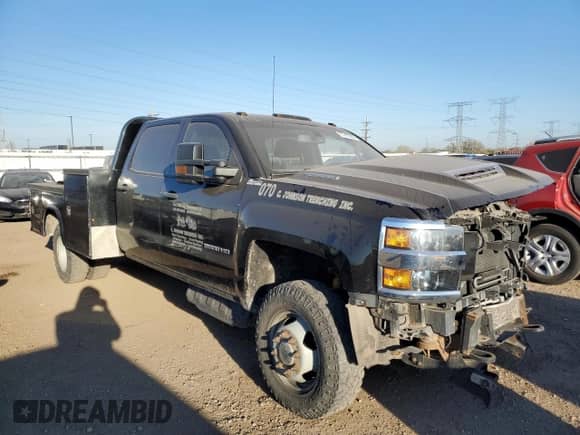 2017 Chevrolet Silverado 3500HD Work Truck z VIN 1GB4KYCY9HF198070, wystawiony jako Copart lot #77012994 z przebiegiem 110 332 mil mil oraz Szkoda całkowita • Salvage title. Historia ofert i sprzedaży dostępna na DreamBid. Obrazek 4.