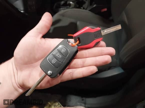 2013 Hyundai Santa Fe Sport с VIN 5XYZU3LB4DG021380, выставлен на аукционе IAAI как лот 43250726 с пробегом 131 412 миль миль и . История ставок и продаж доступна на DreamBid. Изображение 11.