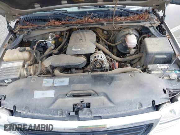 2005 GMC Sierra 1500 SLE with VIN 2GTEK13T951107216, listed as a IAAI auction lot 42628457 with 220,396 mi miles and . Bid and sale history available at DreamBid. Image 10.