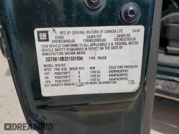 2005 GMC Sierra 1500 SLT z VIN 2GTEK19B251331894, wystawiony jako Copart lot #68260014 z przebiegiem 299 340 mil mil oraz Szkoda całkowita • Salvage title. Historia ofert i sprzedaży dostępna na DreamBid. Obrazek 12.
