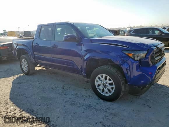 2025 Toyota Tacoma SR5 с VIN 3TMKB5FN4SM042285, выставлен на аукционе Copart как лот 86714795 с пробегом 269 миль миль и Списание • Salvage title. История ставок и продаж доступна на DreamBid. Изображение 4.