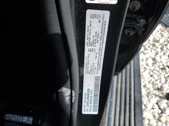 2022 Ram 1500 Laramie z VIN 1C6RREJM3NN253326, wystawiony jako Copart lot #84638404 z przebiegiem 64 757 mil mil oraz Szkoda całkowita • Salvage title. Historia ofert i sprzedaży dostępna na DreamBid. Obrazek 14.