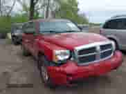 2007 Dodge Dakota SLT with VIN 1D7HW48JX7S215539, listed as a IAAI auction lot 42161589 with 180,813 mi miles and . Bid and sale history available at DreamBid. Image 1.