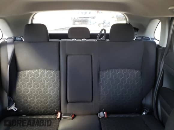 2021 Mitsubishi Outlander ES с VIN JA4APUAU2MU035804, выставлен на аукционе Copart как лот 81283055 с пробегом 84 732 миль миль и Списание • Salvage title. История ставок и продаж доступна на DreamBid. Изображение 10.