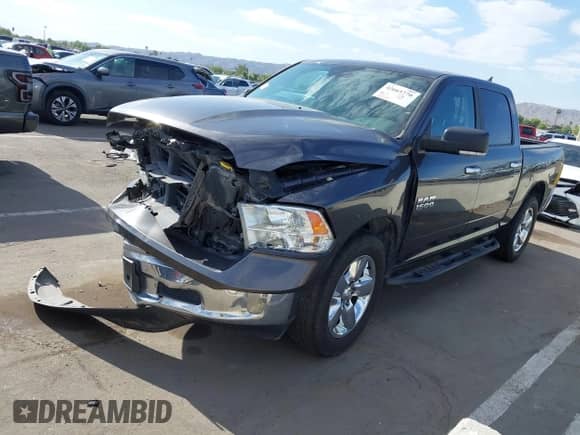 2017 Ram 1500 Big Horn z VIN 1C6RR7LG2HS829609, wystawiony jako IAAI lot #42665770 z przebiegiem 140 515 mil mil oraz . Historia ofert i sprzedaży dostępna na DreamBid. Obrazek 2.