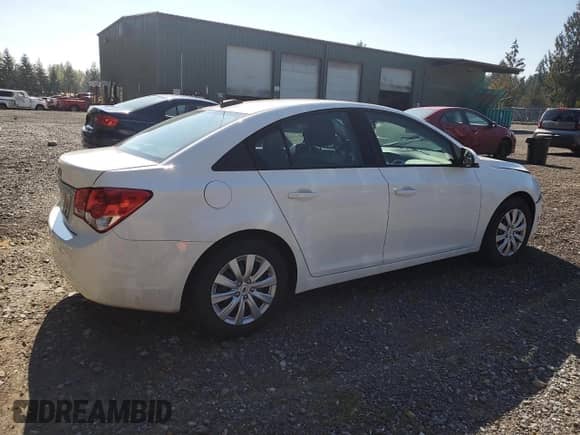 2015 Chevrolet Cruze LS с VIN 1G1PA5SG8F7290645, выставлен на аукционе Copart как лот 83963235 с пробегом 110 216 миль миль и Списание • Salvage title. История ставок и продаж доступна на DreamBid. Изображение 3.