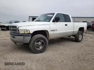 2001 Dodge 1500 с VIN 3B7HF13Y21G728022, выставлен на аукционе Copart как лот 74615014 с пробегом 162 870 миль миль и Списание • Salvage title. История ставок и продаж доступна на DreamBid. Изображение 1.