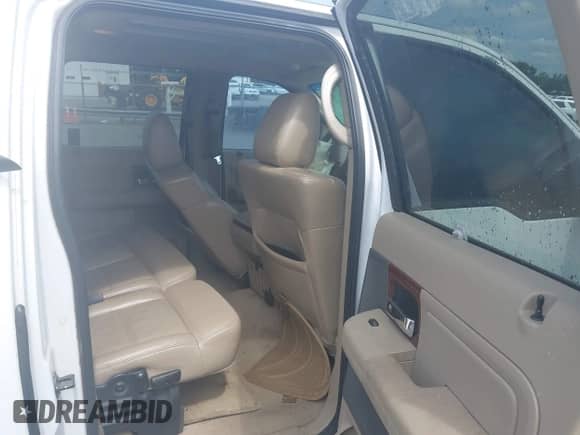 2005 Ford F-150 XLT с VIN 1FTPW12525KB72649, выставлен на аукционе IAAI как лот 42903440 с пробегом 384 030 миль миль и . История ставок и продаж доступна на DreamBid. Изображение 8.