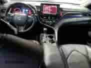 2021 Toyota Camry XSE with VIN 4T1K61AK1MU614806, listed as a Copart auction lot 70530875 with 121,057 mi miles and Salvage title. Bid and sale history available at DreamBid. Image 8.