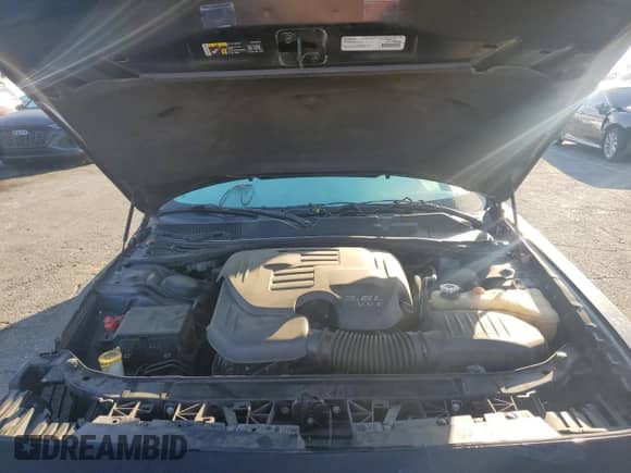 2019 Dodge Challenger SXT с VIN 2C3CDZAG5KH501261, выставлен на аукционе Copart как лот 82255865 с пробегом 119 269 миль миль и Списание • Salvage title. История ставок и продаж доступна на DreamBid. Изображение 11.