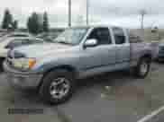 2002 Toyota Tundra SR5 z VIN 5TBRT34142S281716, wystawiony jako Copart lot #81994505 z przebiegiem Nie podano mil oraz Szkoda całkowita • Salvage title. Historia ofert i sprzedaży dostępna na DreamBid. Obrazek 1.