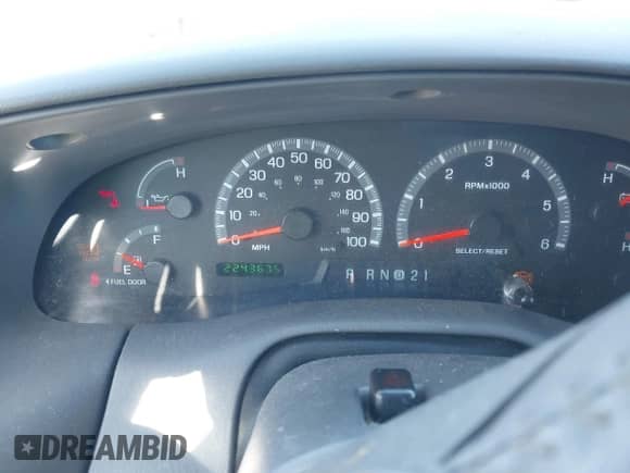 2002 Ford F-150 XLT с VIN 1FTRW08LX2KD60145, выставлен на аукционе IAAI как лот 43467780 с пробегом 224 367 миль миль и . История ставок и продаж доступна на DreamBid. Изображение 7.