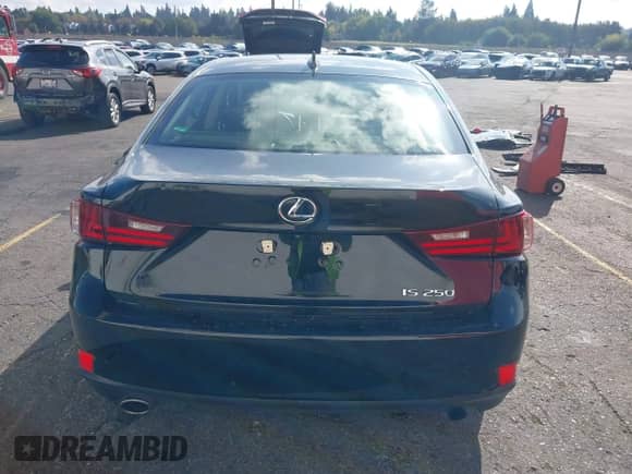 2014 Lexus IS 250 z VIN JTHBF1D21E5021666, wystawiony jako IAAI lot #43372729 z przebiegiem 108 639 mil mil oraz . Historia ofert i sprzedaży dostępna na DreamBid. Obrazek 17.