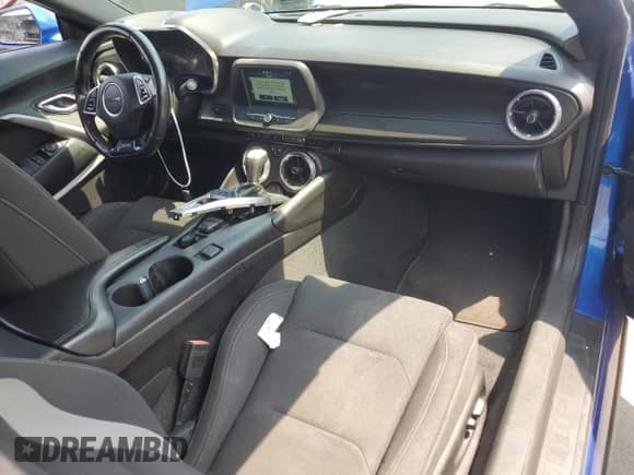 2017 Chevrolet Camaro 1LT с VIN 1G1FB3DX2H0105771, выставлен на аукционе Copart как лот 62717184 с пробегом 78 200 миль миль и Списание • Salvage title. История ставок и продаж доступна на DreamBid. Изображение 8.