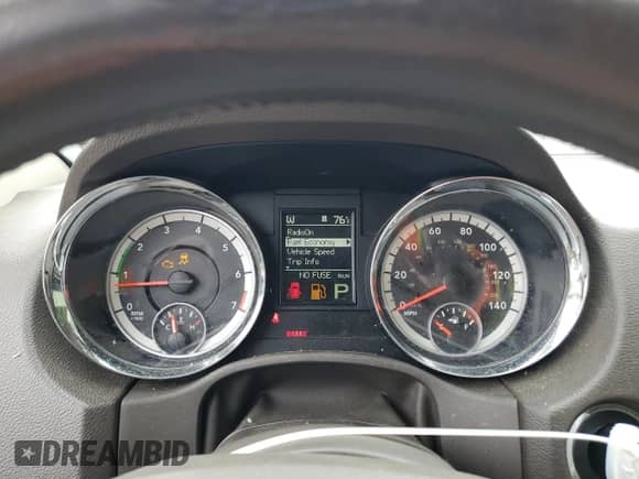 2013 Dodge Durango SXT z VIN 1C4RDJAG5DC504920, wystawiony jako Copart lot #80141905 z przebiegiem Nie podano mil oraz Szkoda całkowita • Salvage title. Historia ofert i sprzedaży dostępna na DreamBid. Obrazek 9.