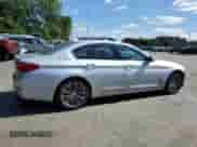 2019 BMW 5 Series 540i xDrive z VIN WBAJE7C52KWW24191, wystawiony jako Copart lot #81364025 z przebiegiem 75 201 mil mil oraz Szkoda całkowita • Salvage title. Historia ofert i sprzedaży dostępna na DreamBid. Obrazek 3.