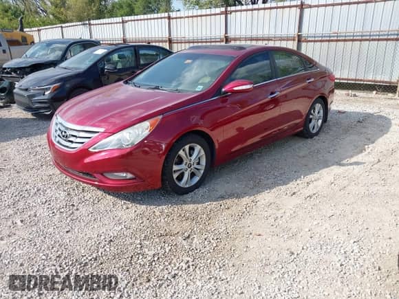 2011 Hyundai Sonata SE с VIN 5NPEC4AC6BH177879, выставлен на аукционе IAAI как лот 43342133 с пробегом 86 827 миль миль и . История ставок и продаж доступна на DreamBid. Изображение 2.