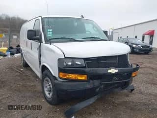 2018 Chevrolet Express Cargo z VIN 1GCWGBFG4J1326904, wystawiony jako IAAI lot #41969074 z przebiegiem 74 710 mil mil oraz . Historia ofert i sprzedaży dostępna na DreamBid. Obrazek 1.