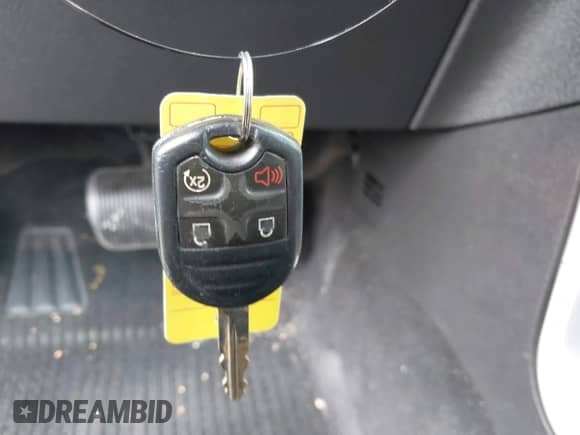 2011 Ford F-150 XLT z VIN 1FTFW1ET8BFD18868, wystawiony jako IAAI lot #41971839 z przebiegiem 266 627 mil mil oraz . Historia ofert i sprzedaży dostępna na DreamBid. Obrazek 11.