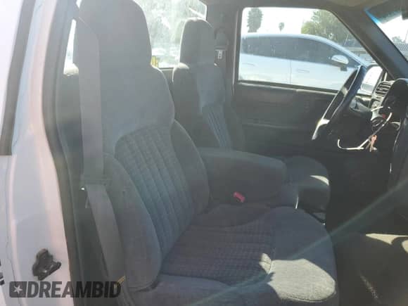 1999 Chevrolet S-10 LS Xtreme с VIN 1GCCS14W4X8201732, выставлен на аукционе Copart как лот 45864515 с пробегом Не указан миль и Чистый • Clean title. История ставок и продаж доступна на DreamBid. Изображение 10.