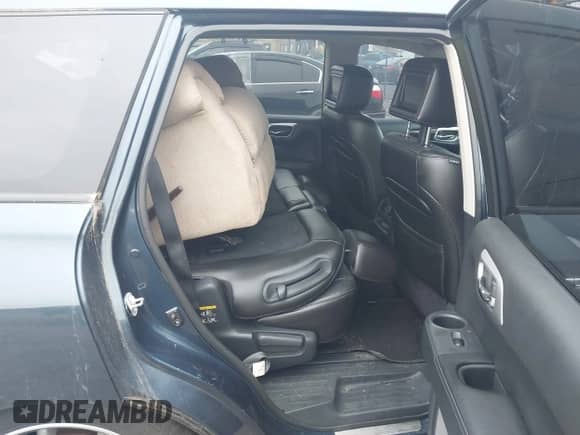 2013 Nissan Pathfinder SV z VIN 5N1AR2MM1DC690487, wystawiony jako IAAI lot #42611901 z przebiegiem 158 362 mil mil oraz . Historia ofert i sprzedaży dostępna na DreamBid. Obrazek 8.