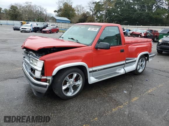 1997 Chevrolet Silverado 1500 with VIN 1GCEC14R8VZ235406, listed as a Copart auction lot 43017885 with 238,279 mi miles and Salvage title. Bid and sale history available at DreamBid. Image 1.