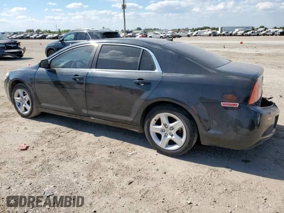 2011 Chevrolet Malibu 1LS z VIN 1G1ZB5E18BF152438, wystawiony jako Copart lot #86481555 z przebiegiem Nie podano mil oraz Szkoda całkowita • Salvage title. Historia ofert i sprzedaży dostępna na DreamBid. Obrazek 2.