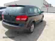 2012 Dodge Journey SE z VIN 3C4PDCAB5CT275973, wystawiony jako IAAI lot #42631803 z przebiegiem 120 440 mil mil oraz . Historia ofert i sprzedaży dostępna na DreamBid. Obrazek 4.