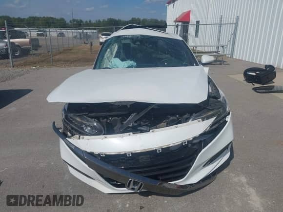 2019 Honda Accord Sport z VIN 1HGCV2F39KA034657, wystawiony jako IAAI lot #43300418 z przebiegiem 54 467 mil mil oraz . Historia ofert i sprzedaży dostępna na DreamBid. Obrazek 13.