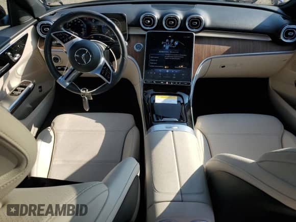 2022 Mercedes-Benz C 300 с VIN W1KAF4HB3NR063912, выставлен на аукционе Copart как лот 63850275 с пробегом 24 222 миль миль и Списание • Salvage title. История ставок и продаж доступна на DreamBid. Изображение 8.