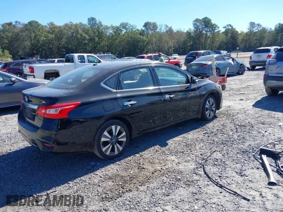 2017 Nissan Sentra SR с VIN 3N1AB7AP8HY374377, выставлен на аукционе IAAI как лот 43248334 с пробегом 58 528 миль миль и . История ставок и продаж доступна на DreamBid. Изображение 4.