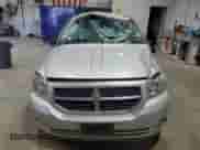 2008 Dodge Caliber SXT z VIN 1B3HB48B28D747485, wystawiony jako Copart lot #61146155 z przebiegiem 114 408 mil mil oraz Czysty tytuł • Clean title. Historia ofert i sprzedaży dostępna na DreamBid. Obrazek 5.