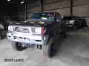 1997 Toyota Tacoma z VIN 4TAWN72N8VZ275224, wystawiony jako Copart lot #53267355 z przebiegiem 258 016 mil mil oraz Szkoda całkowita • Salvage title. Historia ofert i sprzedaży dostępna na DreamBid. Obrazek 1.