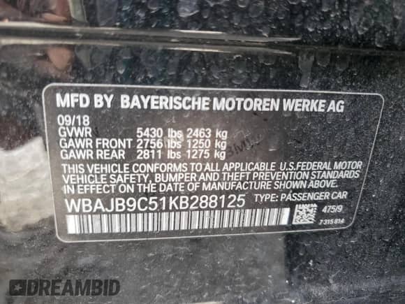 2019 BMW 5 Series M550i xDrive с VIN WBAJB9C51KB288125, выставлен на аукционе Copart как лот 61418435 с пробегом 70 402 миль миль и Списание • Salvage title. История ставок и продаж доступна на DreamBid. Изображение 12.