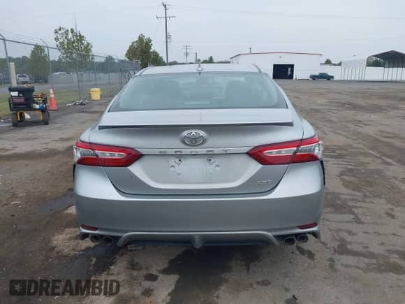 2020 Toyota Camry XSE z VIN 4T1K61AK2LU348775, wystawiony jako IAAI lot #43318321 z przebiegiem 66 564 mil mil oraz . Historia ofert i sprzedaży dostępna na DreamBid. Obrazek 16.