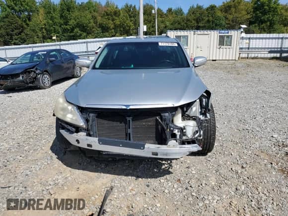 2011 Hyundai Genesis with VIN KMHGC4DE6BU122453, listed as a Copart auction lot 71179105 with 163,957 mi miles and Clean title. Bid and sale history available at DreamBid. Image 5.