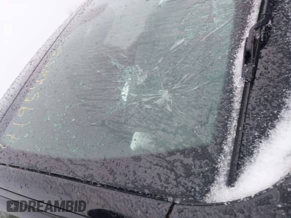 2017 Jeep Grand Cherokee Laredo z VIN 1C4RJFAG6HC700702, wystawiony jako IAAI lot #41954658 z przebiegiem 97 021 mil mil oraz . Historia ofert i sprzedaży dostępna na DreamBid. Obrazek 19.