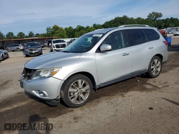 2015 Nissan Pathfinder S with VIN 5N1AR2MN3FC722707, listed as a Copart auction lot 59866905 with 124,684 mi miles and Salvage title. Bid and sale history available at DreamBid. Image 1.