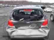 2008 Chevrolet Aveo LS z VIN KL1TD66658B110470, wystawiony jako IAAI lot #41802890 z przebiegiem 116 376 mil mil oraz . Historia ofert i sprzedaży dostępna na DreamBid. Obrazek 16.