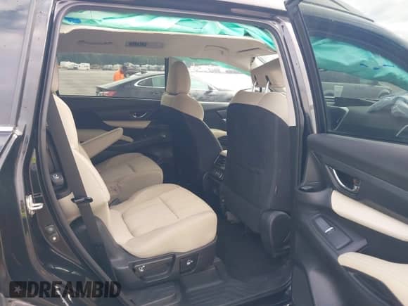 2020 Subaru Ascent Premium z VIN 4S4WMAFD1L3444582, wystawiony jako IAAI lot #42530125 z przebiegiem 48 898 mil mil oraz . Historia ofert i sprzedaży dostępna na DreamBid. Obrazek 8.