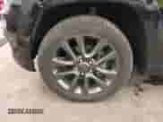 2019 Jeep Grand Cherokee High Altitude z VIN 1C4RJFCG6KC533178, wystawiony jako IAAI lot #42765199 z przebiegiem 77 015 mil mil oraz . Historia ofert i sprzedaży dostępna na DreamBid. Obrazek 11.