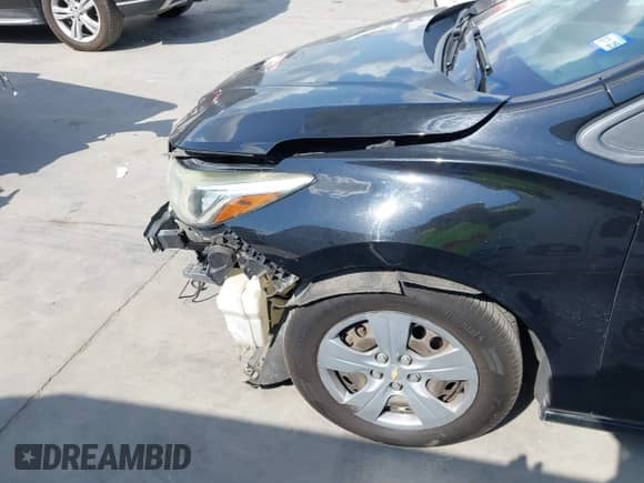 2016 Chevrolet Cruze LS with VIN 1G1BC5SM8G7269791, listed as a IAAI auction lot 42934754 with 174,811 mi miles and . Bid and sale history available at DreamBid. Image 6.