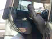 2002 Land Rover Discovery с VIN SALTW12452A769021, выставлен на аукционе Copart как лот 71550244 с пробегом 83 679 миль миль и Списание • Salvage title. История ставок и продаж доступна на DreamBid. Изображение 11.