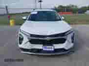 2024 Chevrolet Trax LT с VIN KL77LHE2XRC052694, выставлен на аукционе IAAI как лот 43335351 с пробегом 10 911 миль миль и . История ставок и продаж доступна на DreamBid. Изображение 13.