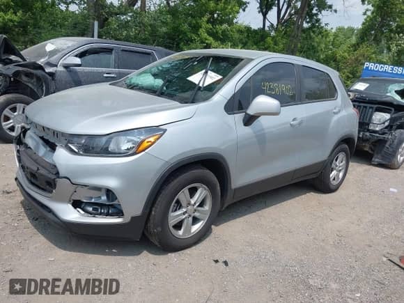 2022 Chevrolet Trax LS с VIN KL7CJKSM7NB544686, выставлен на аукционе IAAI как лот 42381902 с пробегом 74 888 миль миль и . История ставок и продаж доступна на DreamBid. Изображение 2.