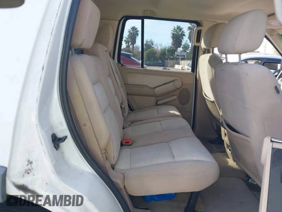 2006 Ford Explorer XLT with VIN 1FMEU63866UB58130, listed as a IAAI auction lot 41248104 with 291,058 mi miles and . Bid and sale history available at DreamBid. Image 8.