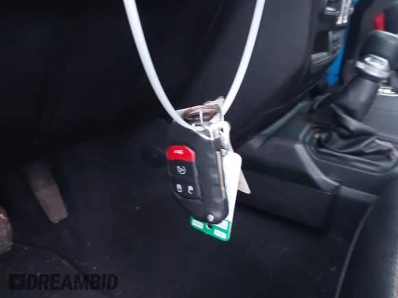 2022 Jeep Wrangler Unlimited Sahara с VIN 1C4JJXP66NW275297, выставлен на аукционе IAAI как лот 42916371 с пробегом 36 142 миль миль и . История ставок и продаж доступна на DreamBid. Изображение 11.