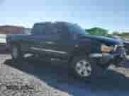 2006 GMC Sierra 1500 SLE1 z VIN 2GTEK19B761110373, wystawiony jako Copart lot #57457485 z przebiegiem 246 699 mil mil oraz Szkoda całkowita • Salvage title. Historia ofert i sprzedaży dostępna na DreamBid. Obrazek 4.