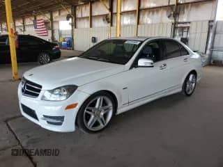2012 Mercedes-Benz C 250 Sport с VIN WDDGF4HB8CR234239, выставлен на аукционе Copart как лот 80222305 с пробегом 93 210 миль миль и Списание • Salvage title. История ставок и продаж доступна на DreamBid. Изображение 1.