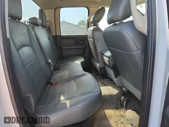 2018 Ram 1500 Express z VIN 1C6RR7FT1JS344862, wystawiony jako Copart lot #71037125 z przebiegiem 119 999 mil mil oraz Czysty tytuł • Clean title. Historia ofert i sprzedaży dostępna na DreamBid. Obrazek 10.